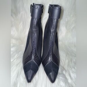 Shoe Dazzle Black Heeled Boots with Geometric Stitching